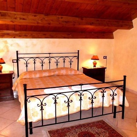 Dolcedorme Bed And Breakfast Терранова-ді-Полліно Екстер'єр фото